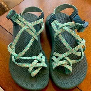 Size 7 women’s Chaco Clouds